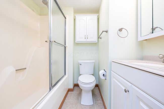 UNIT-102L - 129 Chase Ave, Condo with 2 bedrooms, 2 bathrooms and null parking in Russells Point OH | Image 23