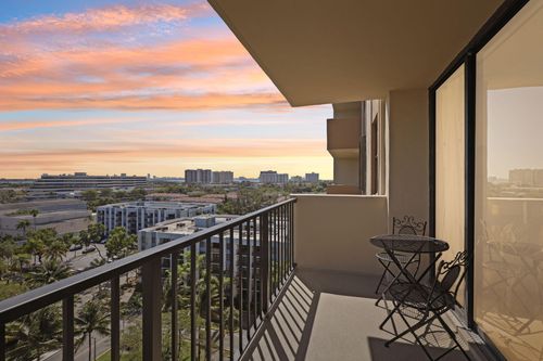 a1107-1470 Ne 123rd St, North Miami, FL, 33161-6033 | Card Image