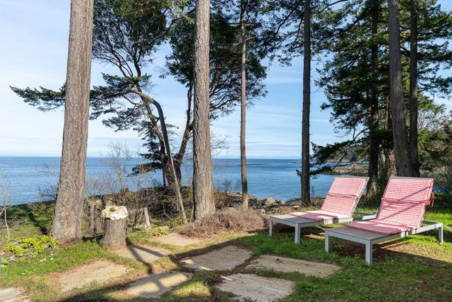 579&amp;581 Bayview Drive, House other with 2 bedrooms, 2 bathrooms and null parking in Mayne Island BC | Image 12