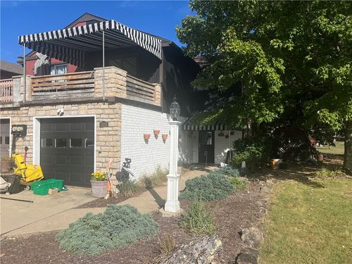 1023 Cranston Dr, Greensburg, PA, 15601-1118 | Card Image