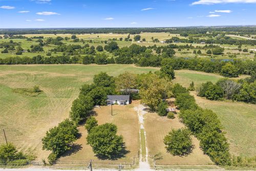 226 Happy Trails Rd, Ardmore, OK, 73401-8689 | Card Image