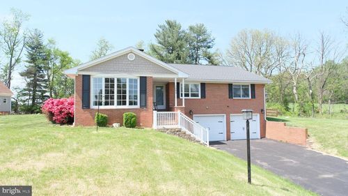 1685 Tuscawilla Dr, CHARLES TOWN, WV, 25414-5028 | Card Image