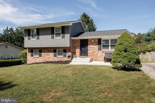 1702 Gemini Dr, Sykesville, MD, 21784-6226 | Card Image