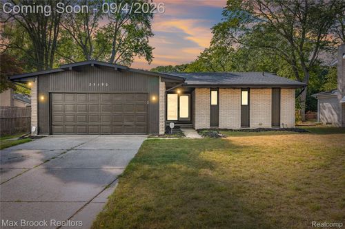 25190 Thorndyke St, Southfield, MI, 48033-2941 | Card Image