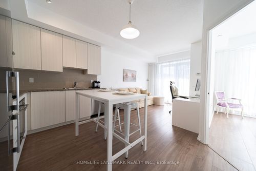 1807-50 Ann O'Reilly Rd, North York, ON, M2J0C9 | Card Image
