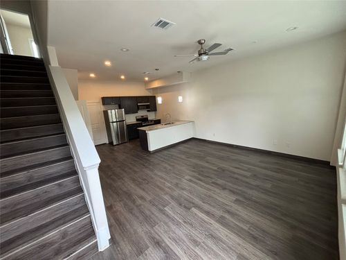 712-d-710 Benge Drive, Arlington, TX, 76013 | Card Image