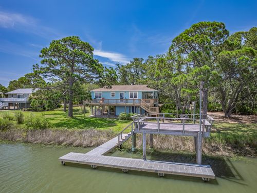 1308 Peninsular St, ALLIGATOR POINT, FL, 32346-6105 | Card Image
