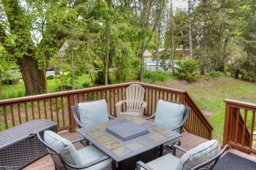 4896 Royal Cove Dr, Shelby Township, MI, 48316-1502 | Card Image