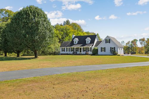 185 Johns Creek Rd, Lafayette, TN, 37083-3137 | Card Image