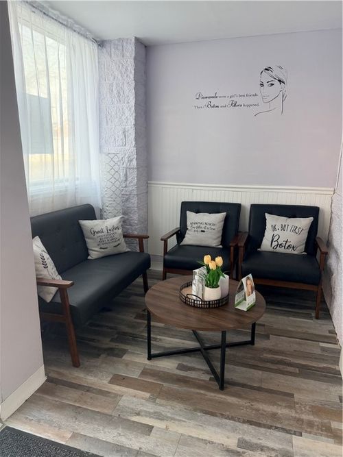 428 S Main St, Slippery Rock, PA, 16057-1251 | Card Image