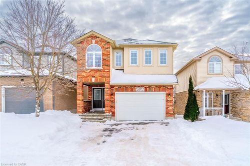 19 Henderson Dr, Guelph, ON, N1E0A1 | Card Image