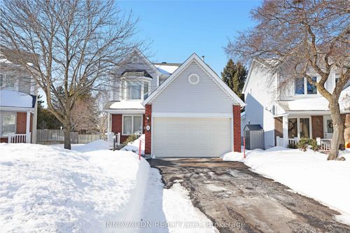 31 Silver Horse Cres, Kanata, ON, K2M2J2 | Card Image