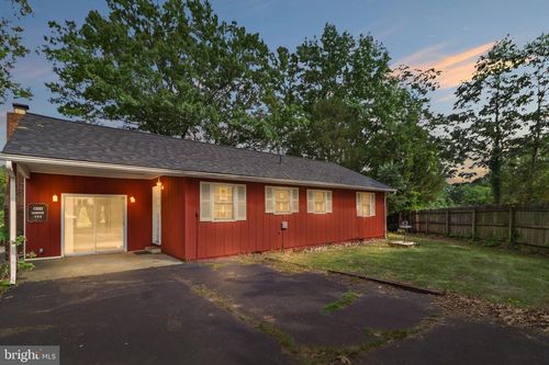 434 Mattox Ave, COLONIAL BEACH, VA, 22443-3211 | Card Image