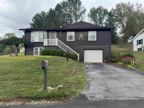 13 Lower Dr, Buckhannon, WV, 26201-2421 | Card Image
