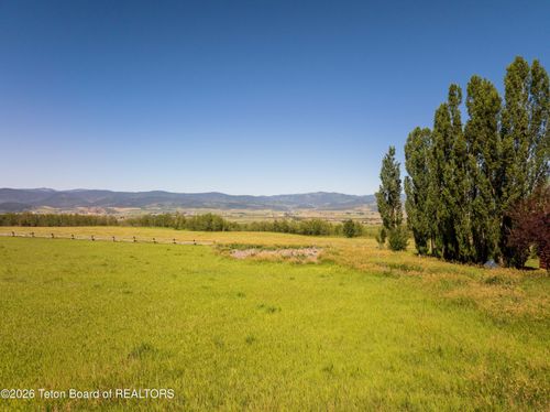 46 W Elkhorn Dr, Star Valley Ranch, WY, 83127 | Card Image