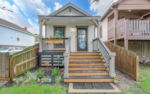 1109 31st St, Galveston, TX, 77550-4233 | Card Image