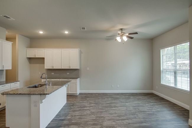 2213 Apex Dr, Townhouse with 3 bedrooms, 3 bathrooms and null parking in Flower Mound TX | Image 6