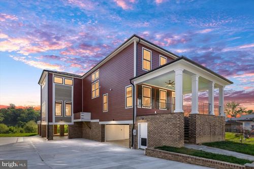 1111 Sophia St, FREDERICKSBURG, VA, 22401-3811 | Card Image