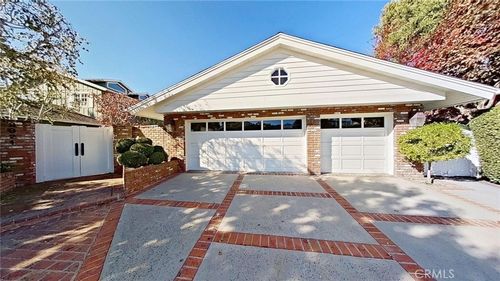 2921 Catalpa St, Newport Beach, CA, 92660-3222 | Card Image