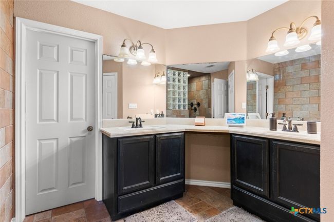 2123 Grizzly Trl, House other with 5 bedrooms, 4 bathrooms and null parking in Harker Heights TX | Image 37