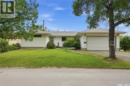 53 Darke Cres, Regina, SK, S4S2W5 | Card Image
