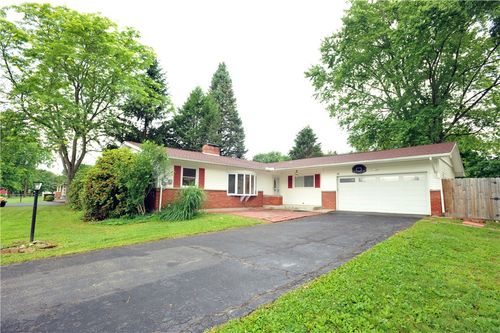 15 Greenvalley Dr, Big Flats, NY, 14814-7902 | Card Image