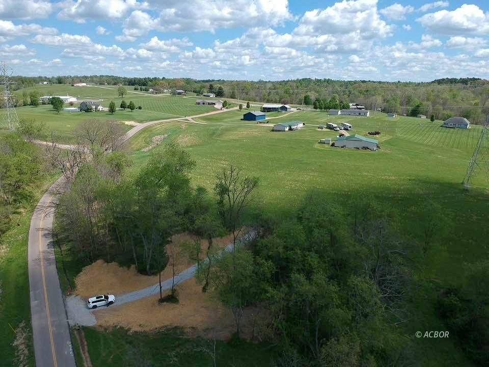 Land in Racine 4