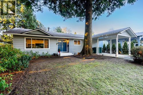 1668 Connaught Dr, Port Coquitlam, BC, V3C4G8 | Card Image