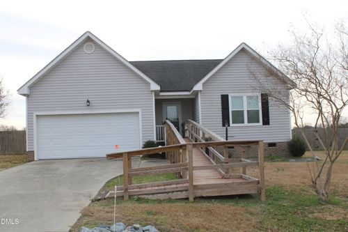 212 Sunridge Ln, Pikeville, NC, 27863-9521 | Card Image