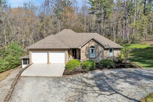 499 Cahas Ln, Boones Mill, VA, 24065-3886 | Card Image
