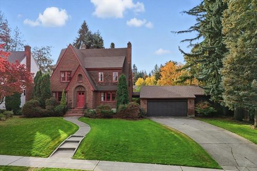 1016 E Overbluff Rd, Spokane, WA, 99203-3449 | Card Image