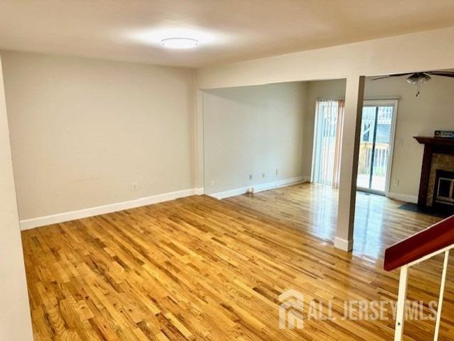 1502 Timber Oaks Rd, Townhouse with 2 bedrooms, 3 bathrooms and null parking in Edison NJ | Image 6