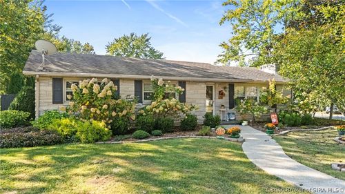 709 Montclair St, Madison, IN, 47250-2111 | Card Image