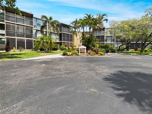 apt-113-612 Bird Bay Dr S, VENICE, FL, 34285-6233 | Card Image
