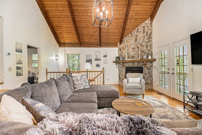 147 Hester Gap Rd, Home with 4 bedrooms, 4 bathrooms and null parking in Cleveland GA | Image 4