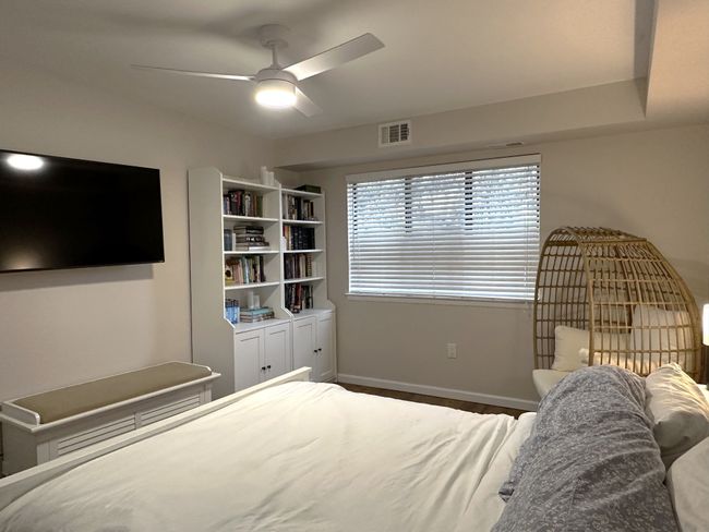 APT-3 - 1683 Riverside Dr, Condo with 2 bedrooms, 2 bathrooms and null parking in Rochester Hills MI | Image 13