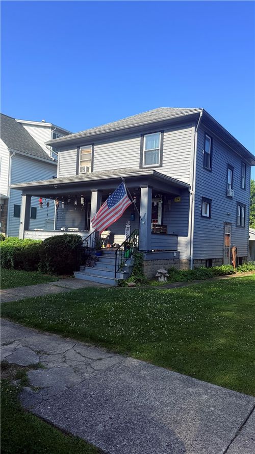 556 Spruce Ave, Sharon, PA, 16146-4010 | Card Image