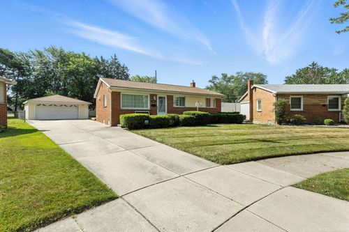 1716 Beaupre Ave, Madison Heights, MI, 48071-2670 | Card Image