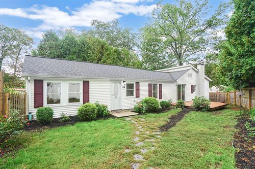 44 N Lake Ave, Southwick, MA, 01077-9432 | Card Image