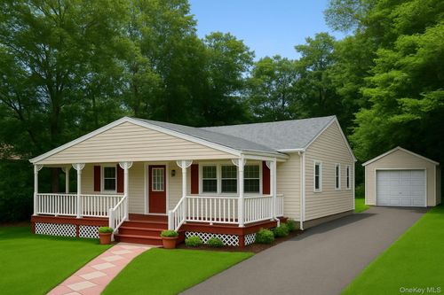 10 Pinedale Ave, Farmingville, NY, 11738-2602 | Card Image