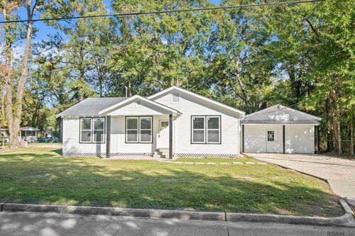 2018 Mchugh Rd, Baker, LA, 70714-2708 | Card Image
