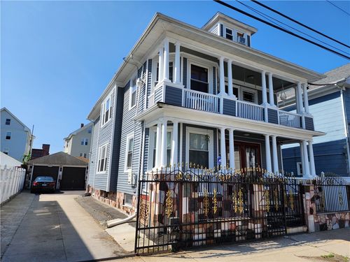 194 Laban St, Providence, RI, 02909-4427 | Card Image