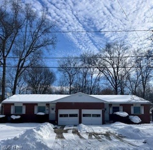 2353-2357 Seneca St, Stow, OH, 44224 | Card Image