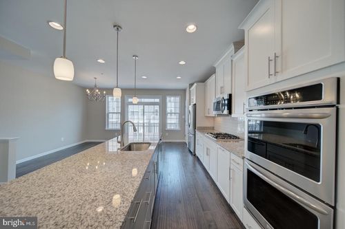 2714 Pinebrook Rd, HYATTSVILLE, MD, 20785-1955 | Card Image