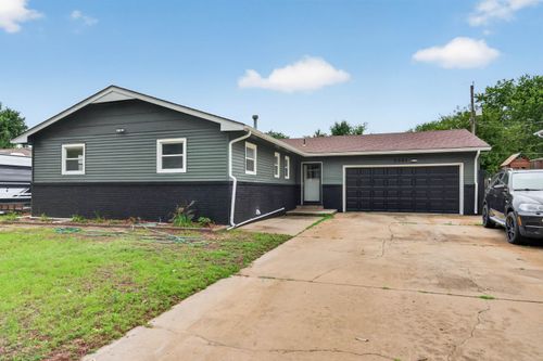 3321 S Kessler Ave, Wichita, KS, 67217-1132 | Card Image