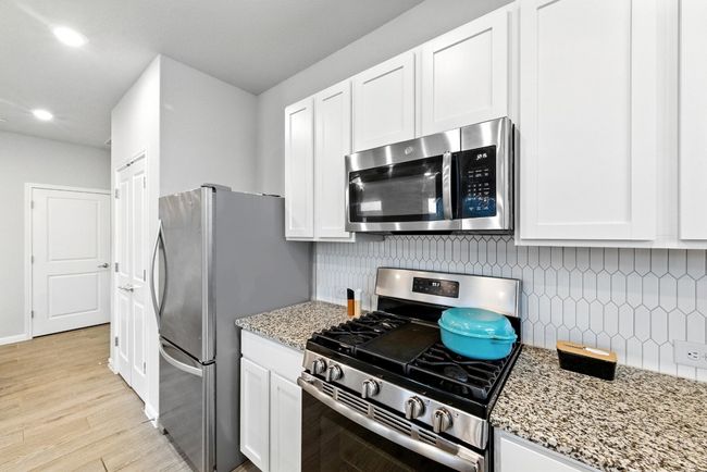 All appliances convey | Image 12