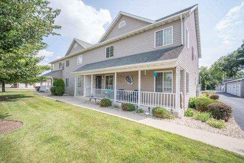 55 Stark St, Williams Bay, WI, 53191-9582 | Card Image