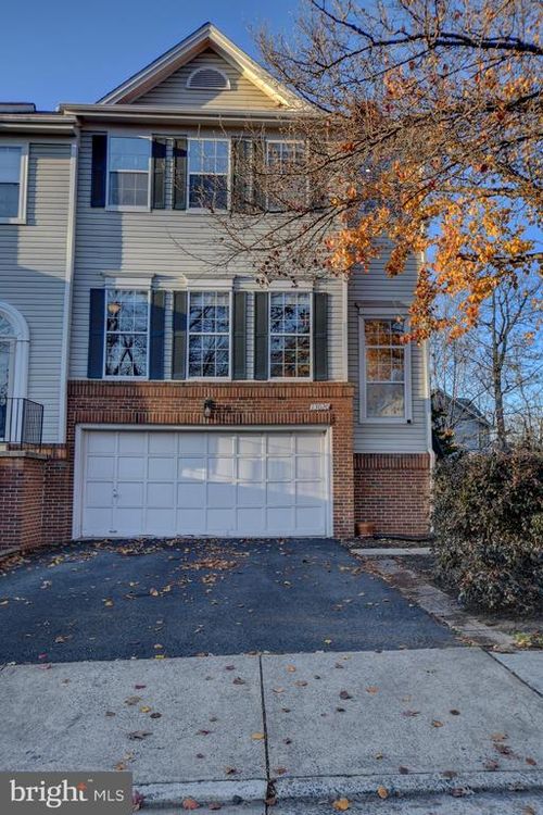 13020 Quartz Ln, Clifton, VA, 20124-1001 | Card Image