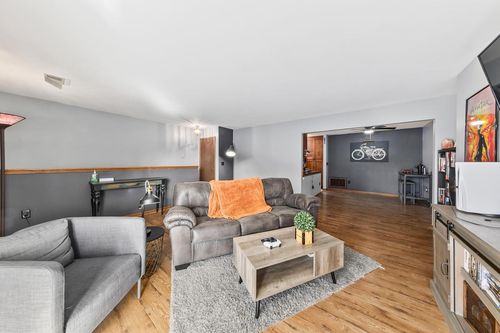2g-3545 E Oakshire Drive, Oak Creek, WI, 53154 | Card Image