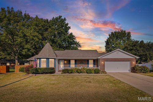38 Cheryl Dr, Mascoutah, IL, 62258-1333 | Card Image